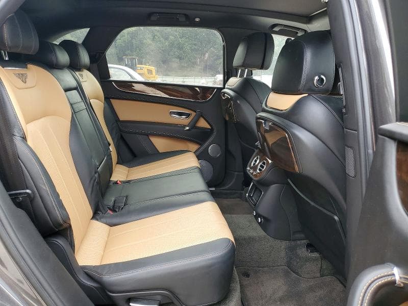 2018 BENTLEY BENTAYGA 11
