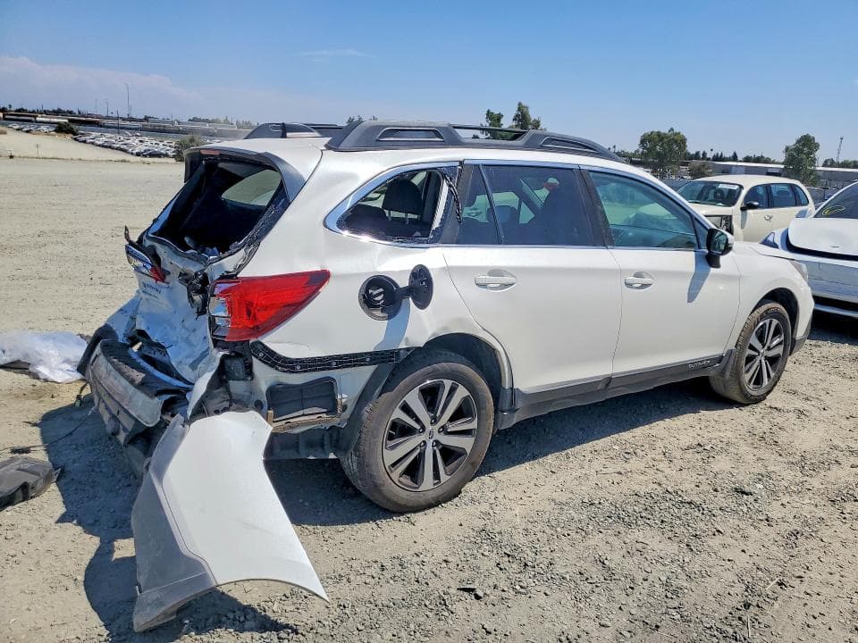 2018 SUBARU OUTBACK 2.5I LIMITED 3