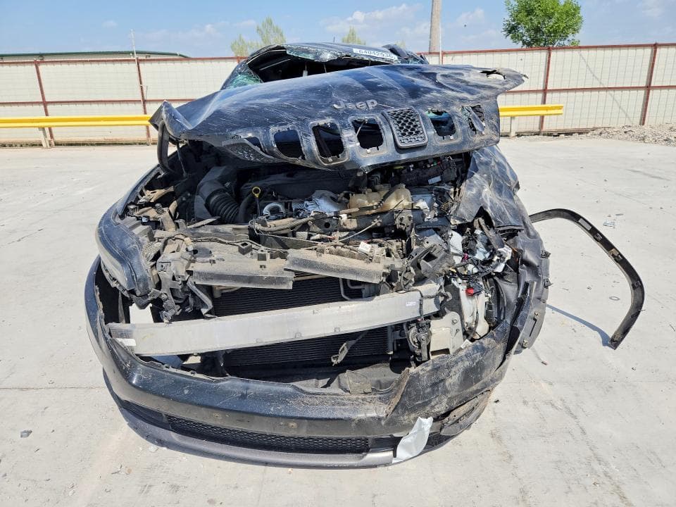 2019 JEEP CHEROKEE LIMITED 5