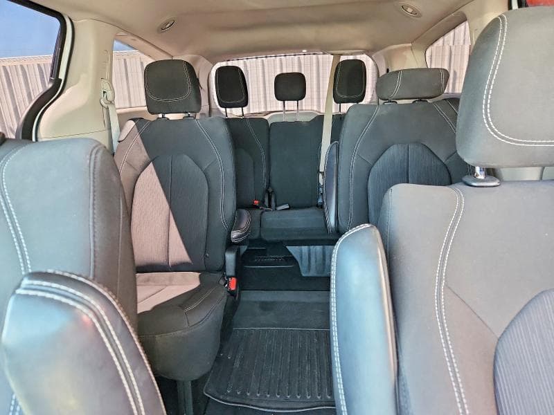 2022 CHRYSLER VOYAGER LX 10