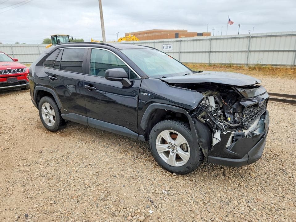 2021 TOYOTA RAV4 LE 4