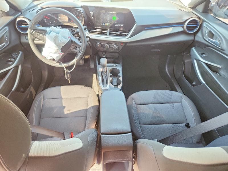 2025 CHEVROLET TRAX LS 8