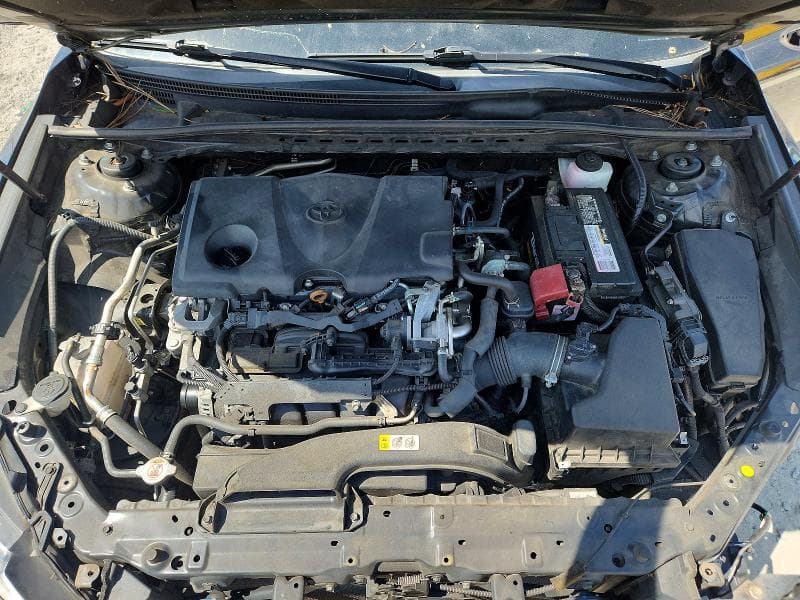 2019 TOYOTA CAMRY SE 11