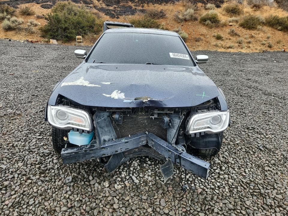 2018 CHRYSLER 300 LIMITED 5