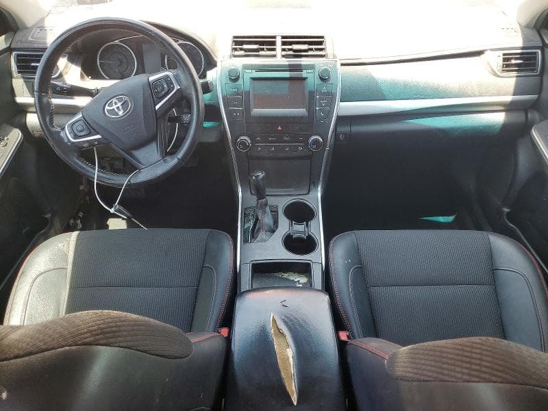 2017 TOYOTA CAMRY SE 8