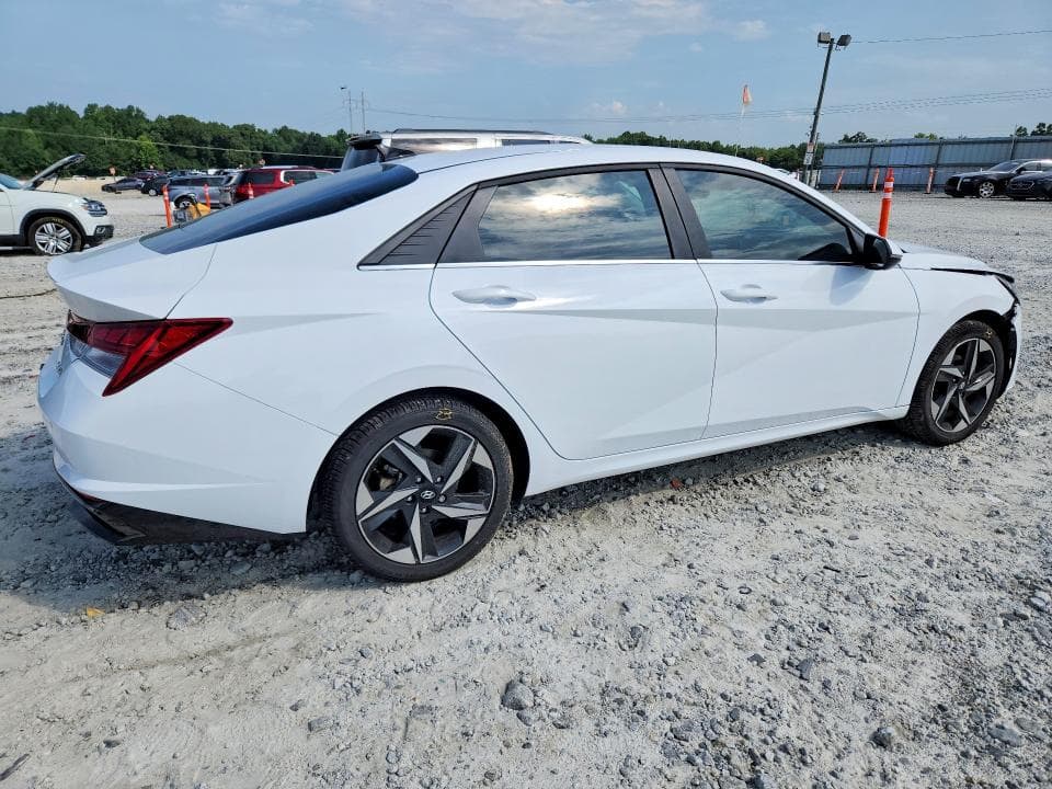 2023 HYUNDAI ELANTRA LIMITED 3