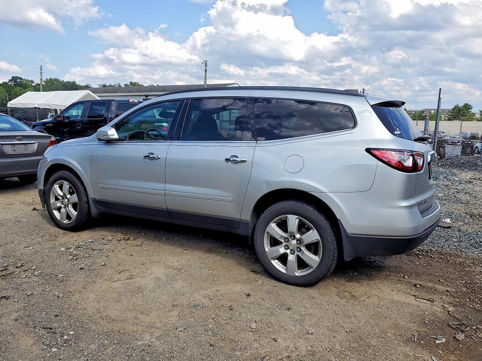 2017 CHEVROLET TRAVERSE LT 2