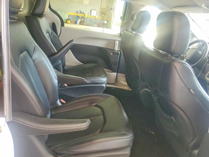 2024 CHRYSLER PACIFICA HYBRID SELECT 10