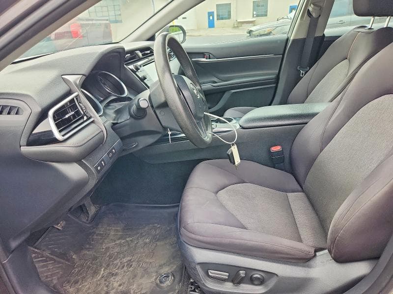 2018 TOYOTA CAMRY LE 7