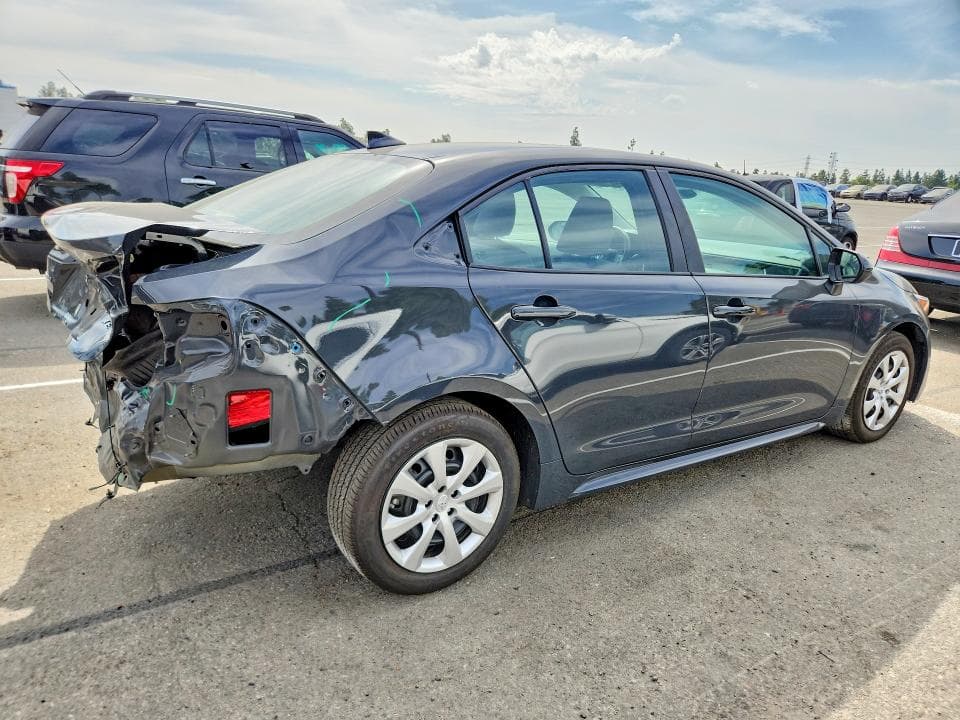 2026 TOYOTA COROLLA LE 3