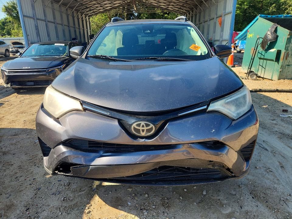 2017 TOYOTA RAV4 LE 5