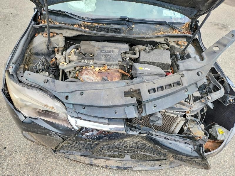 2017 TOYOTA CAMRY SE 11