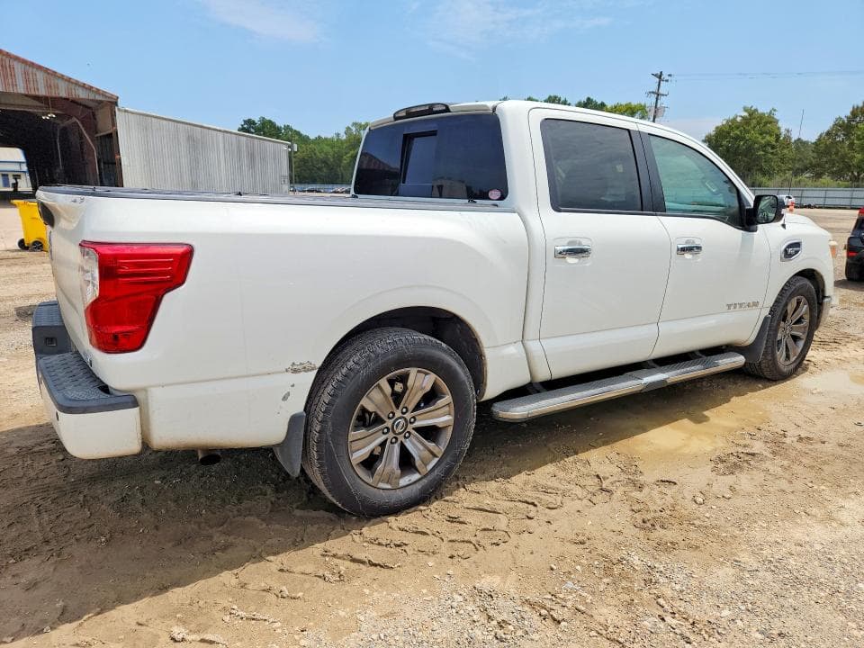 2017 NISSAN TITAN S 3