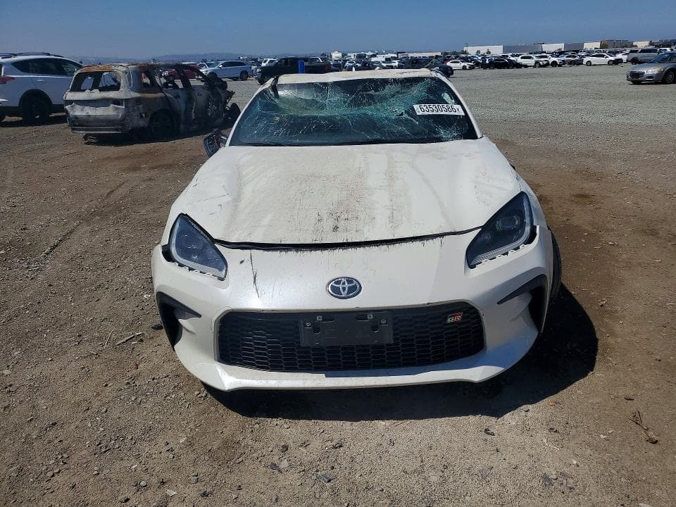 2024 TOYOTA GR86 BASE 5