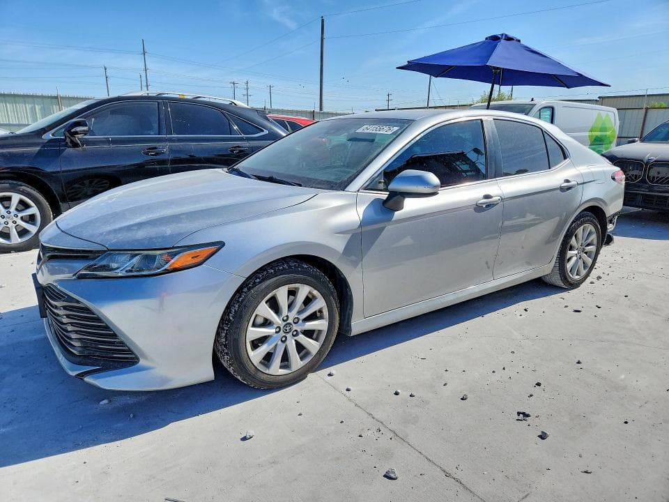2020 TOYOTA CAMRY LE - 1
