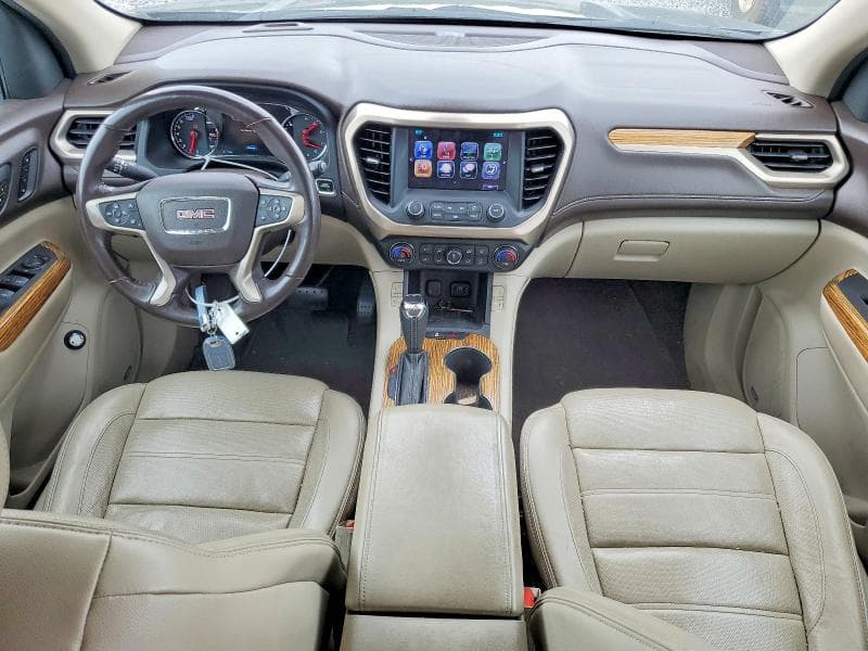 2017 GMC ACADIA DENALI 8