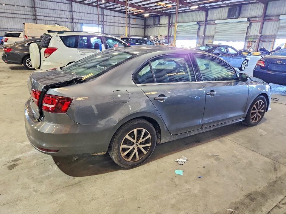 2017 VOLKSWAGEN JETTA SE 3
