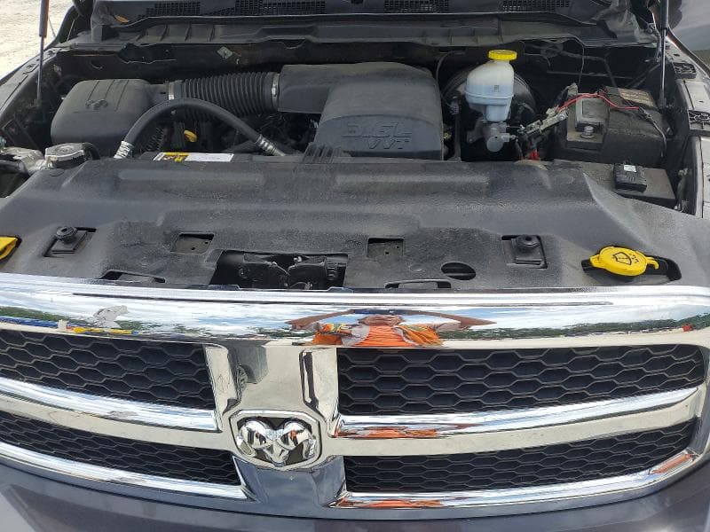 2022 RAM 1500 CLASSIC SLT 11