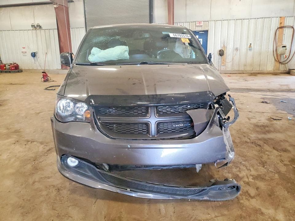 2017 DODGE GRAND CARAVAN GT 5