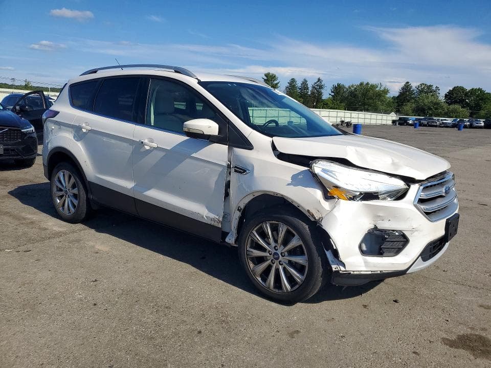 2017 FORD ESCAPE TITANIUM 4