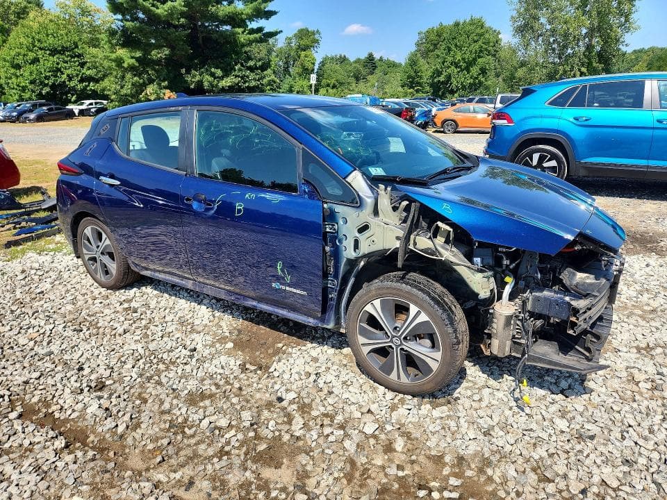 2018 NISSAN LEAF SV 4