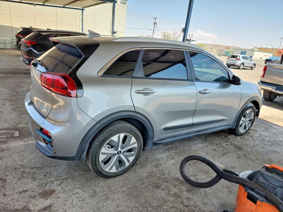 2022 KIA NIRO EV EX 3