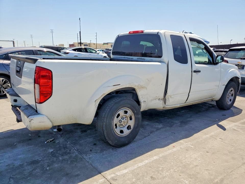 2017 NISSAN FRONTIER S 3