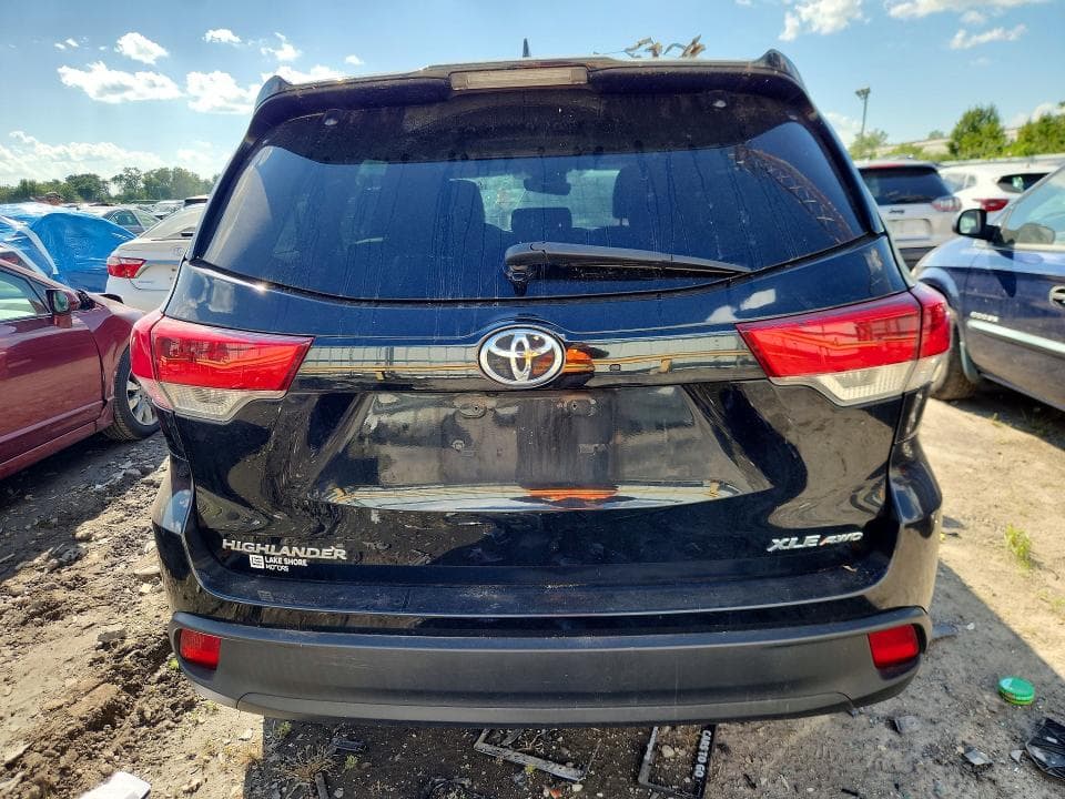 2019 TOYOTA HIGHLANDER XLE 6