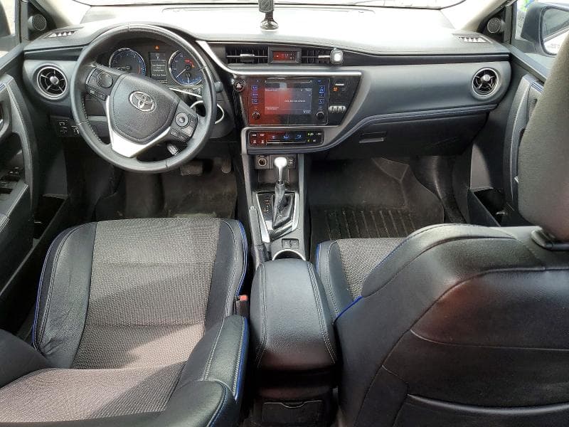 2017 TOYOTA COROLLA SE 8
