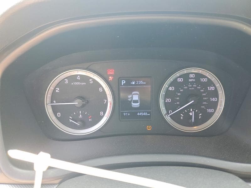 2019 HYUNDAI SONATA SE 9