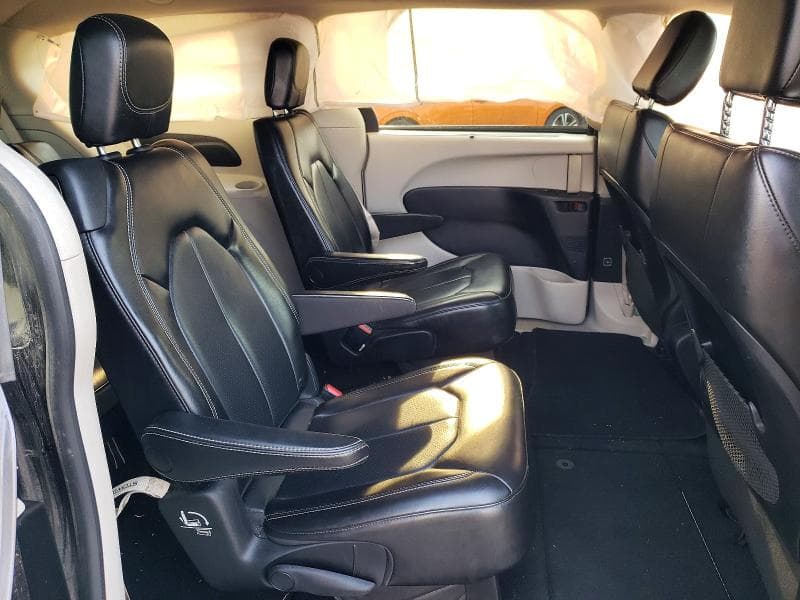 2021 CHRYSLER VOYAGER LXI 11