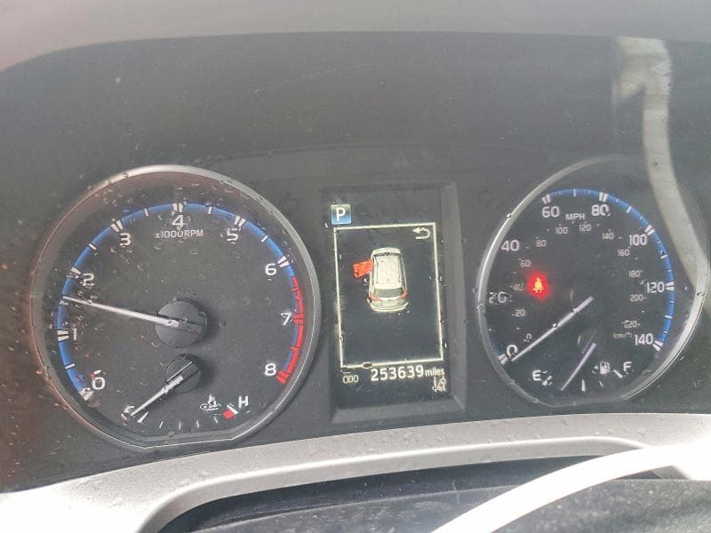 2018 TOYOTA RAV4 LE 9