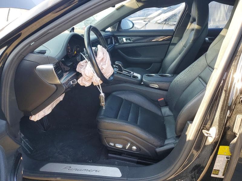 2018 PORSCHE PANAMERA 4 7