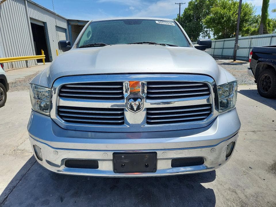2017 RAM 1500 SLT 5