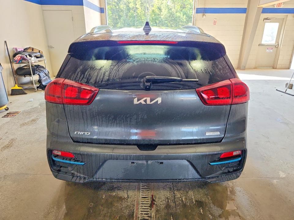 2022 KIA NIRO EV S 6