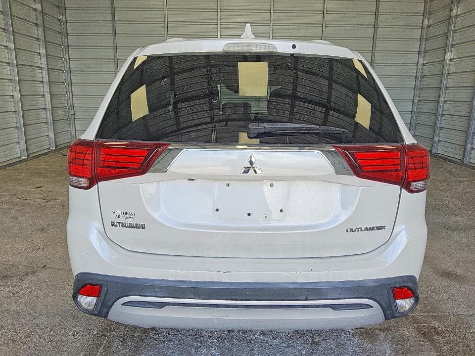 2019 MITSUBISHI OUTLANDER ES 6