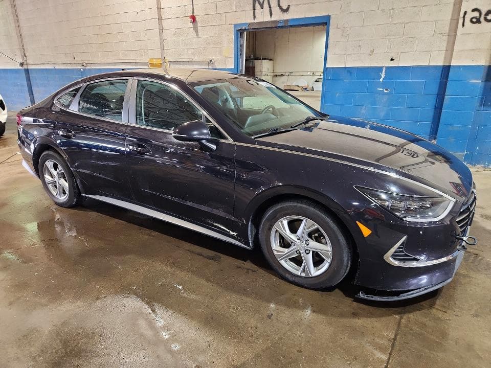 2023 HYUNDAI SONATA SE 4