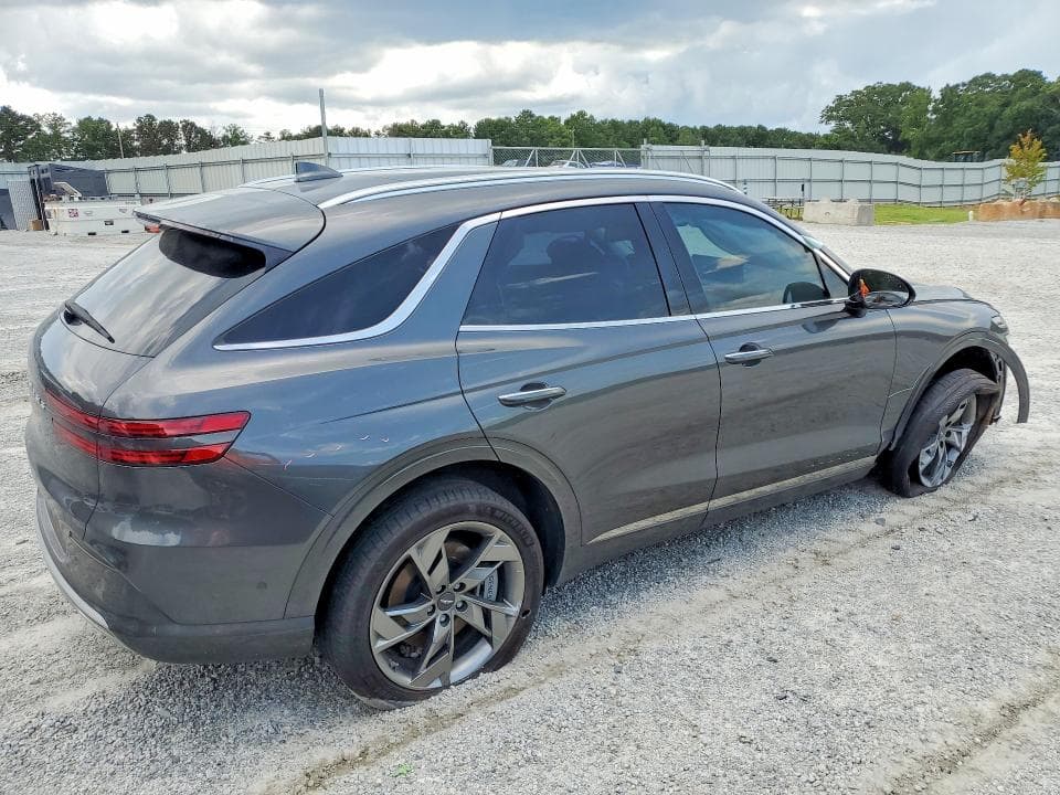 2024 GENESIS ELECTRIFIED GV70 BASE 3