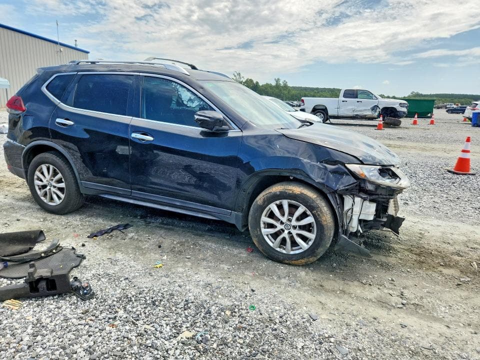 2019 NISSAN ROGUE SV 4
