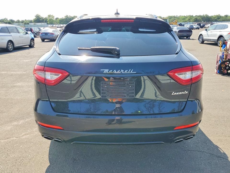 2017 MASERATI LEVANTE SPORT 6