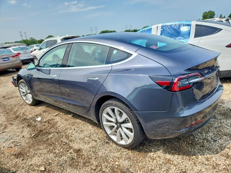 2018 TESLA MODEL 3 2