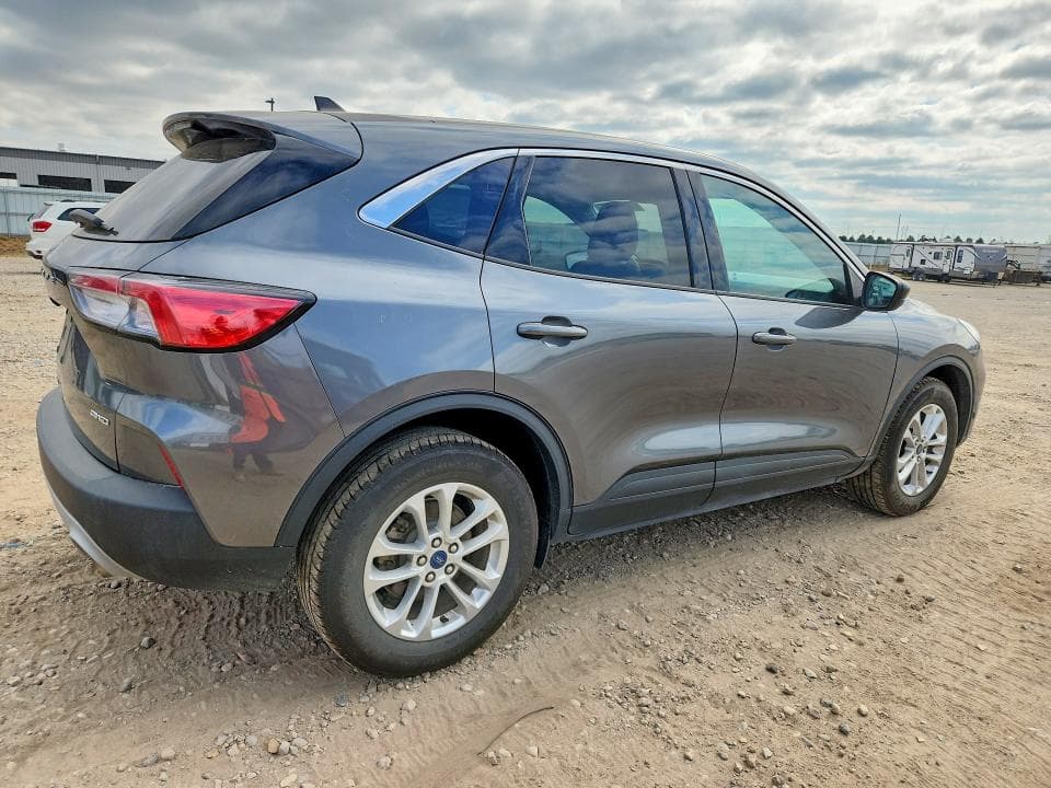 2022 FORD ESCAPE SE 3