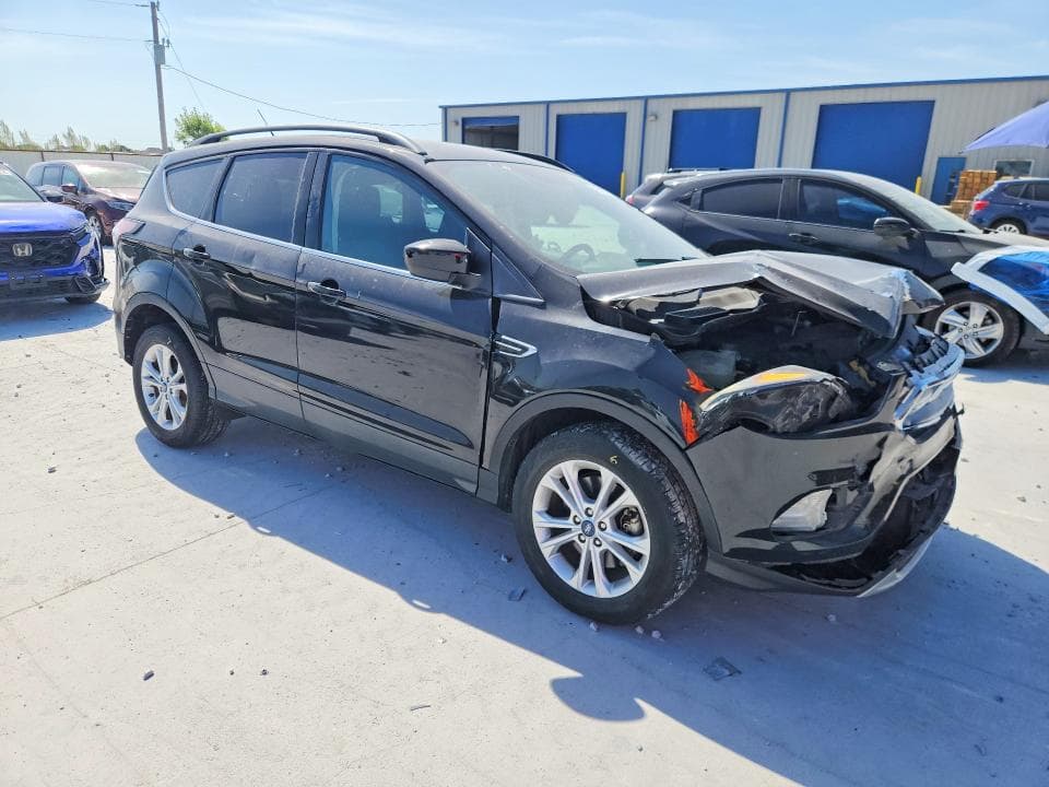 2018 FORD ESCAPE SE 4