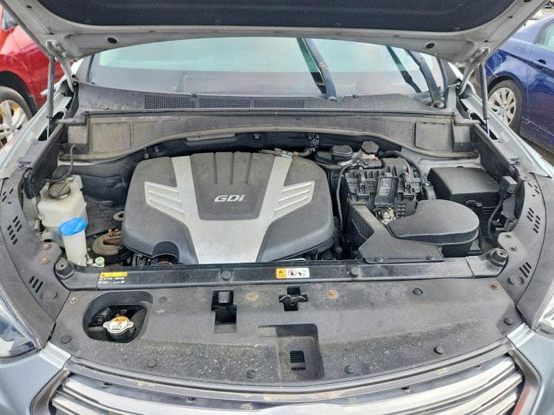 2017 HYUNDAI SANTA FE SE 11
