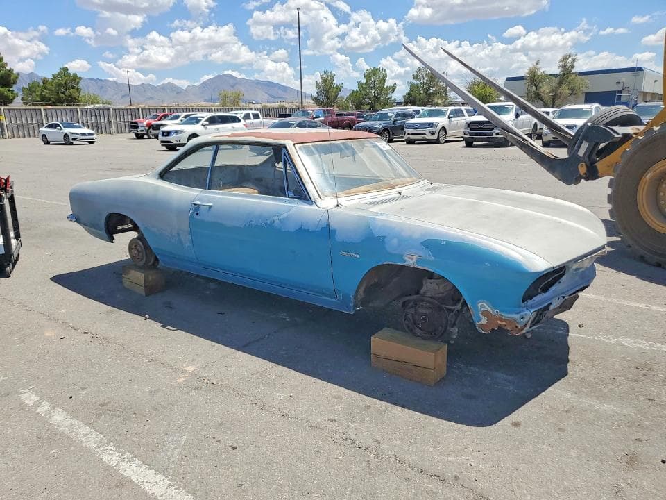 1967 CHEVROLET CORVAIRE 4