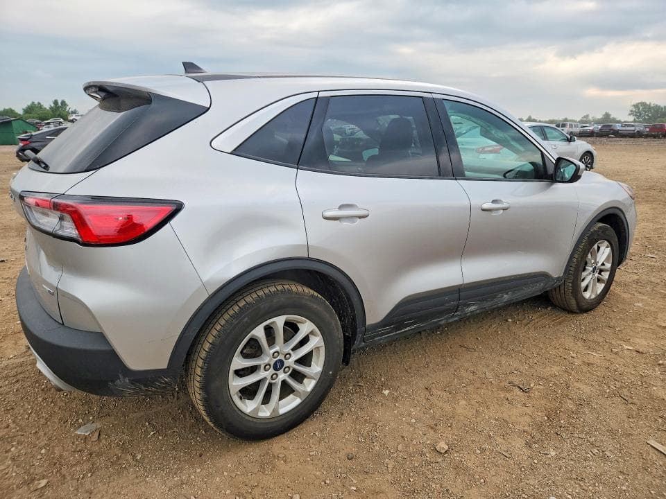 2020 FORD ESCAPE SE 3