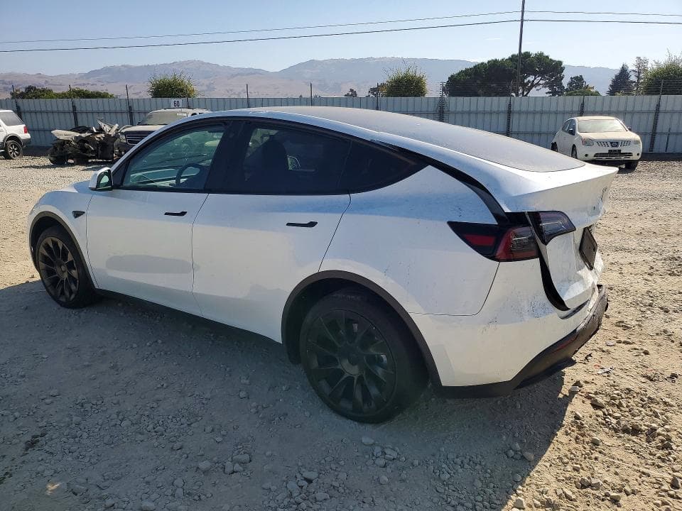 2023 TESLA MODEL Y 2
