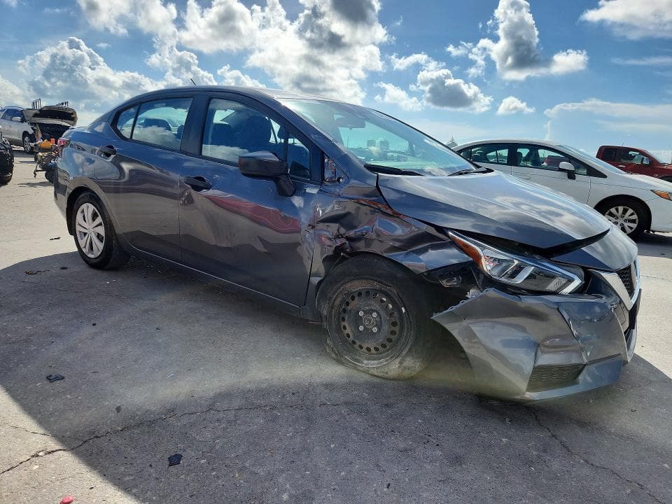 2021 NISSAN VERSA S 4