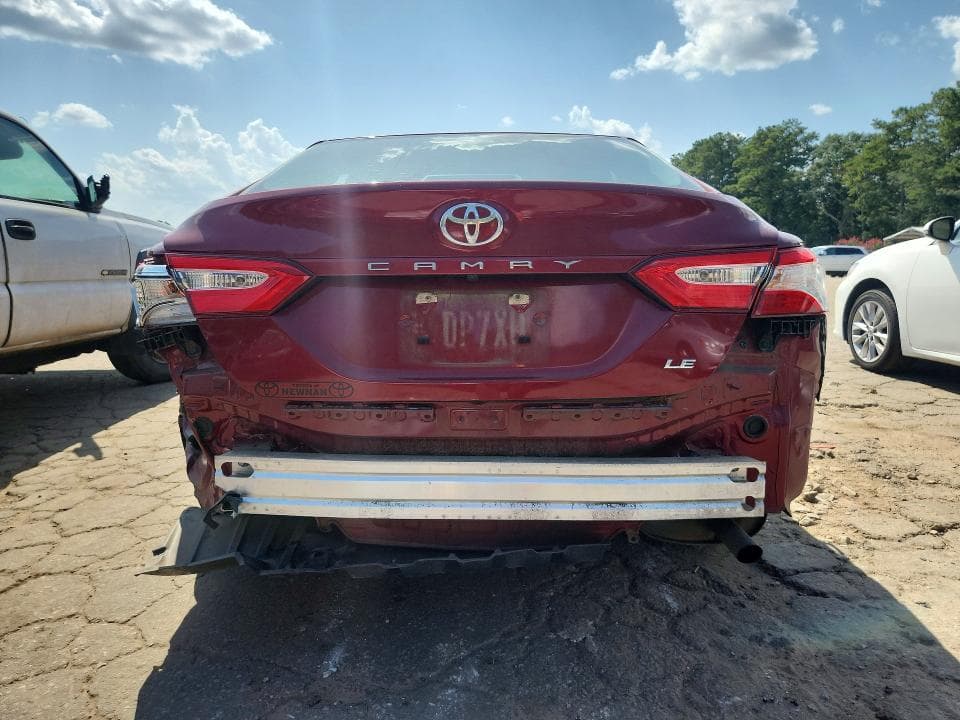 2018 TOYOTA CAMRY LE 6