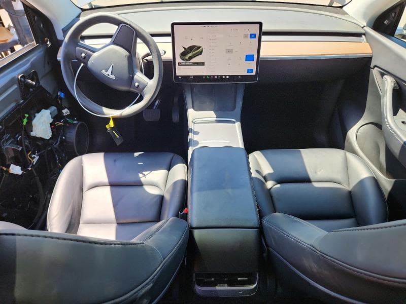 2021 TESLA MODEL Y 8